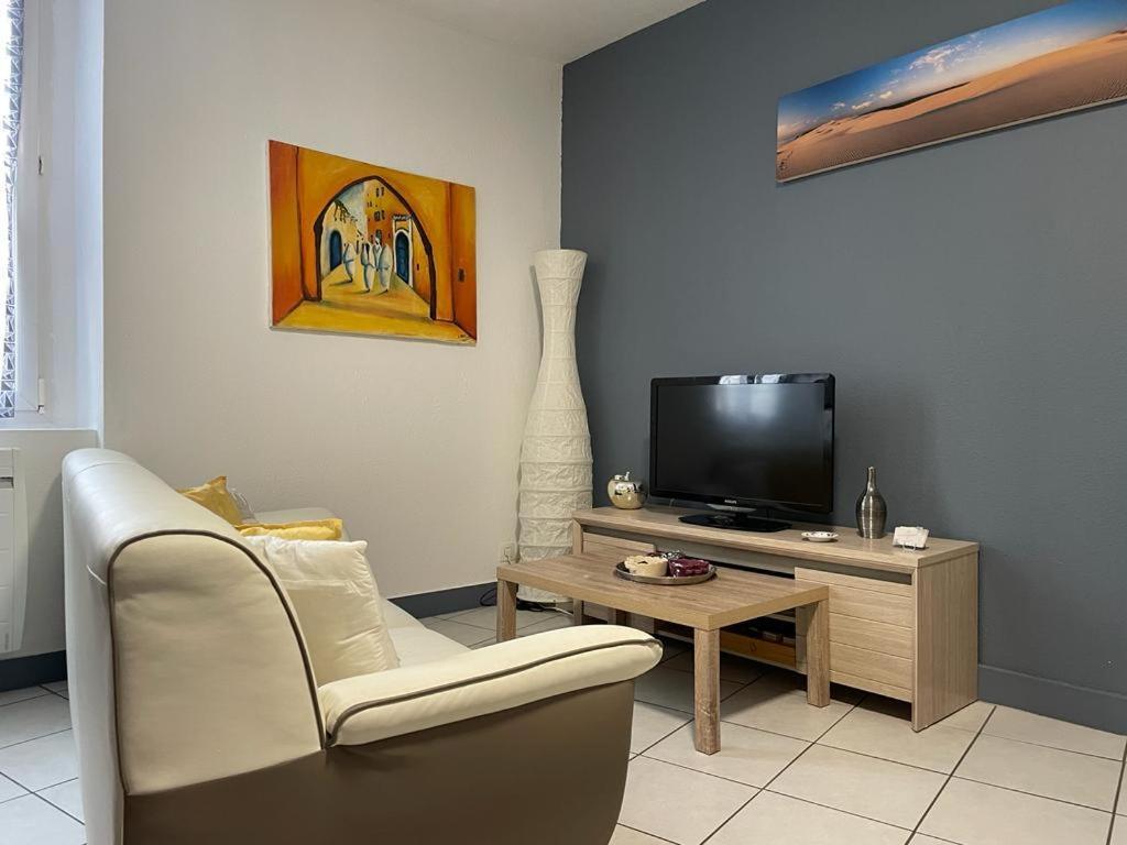 Joli Appartement Climatise ペリグー エクステリア 写真